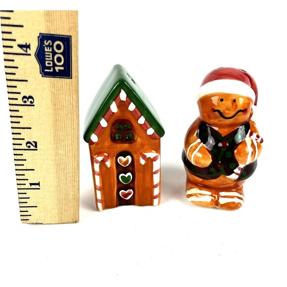 VTG Christmas Gingerbread House Man Mini Salt & Pepper Shakers Ceramic Figurines - Picture 8 of 9